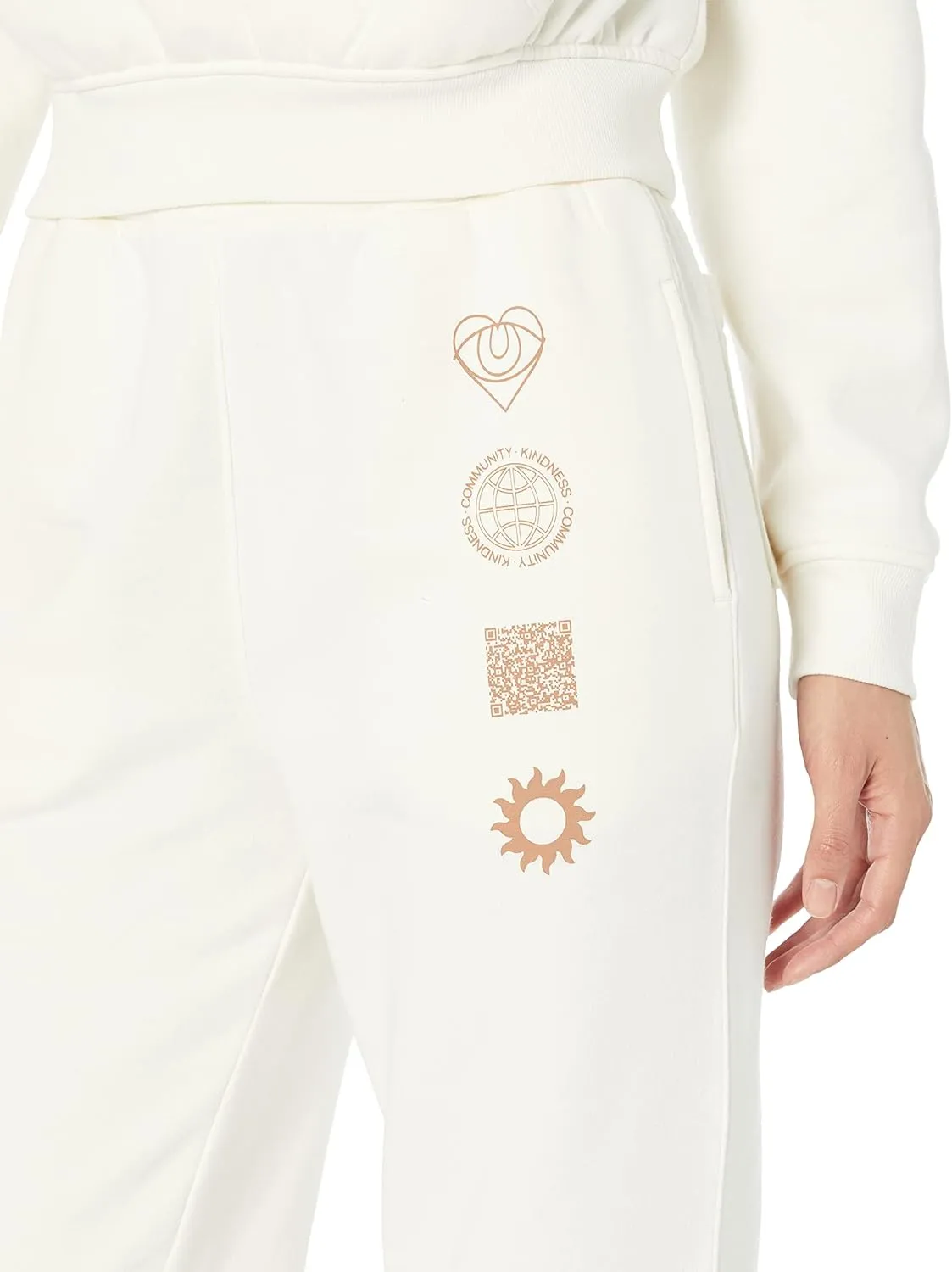 Amazon Essentials Women's Relaxed Jogger (Available in Plus Size)