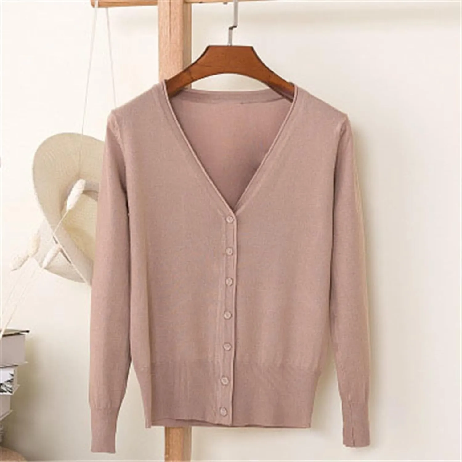 Lightweight Cardigan Sweaters Button Down Cable Knit V Neck Sweaters Comfy Soft Trendy Fall Clothing 2024